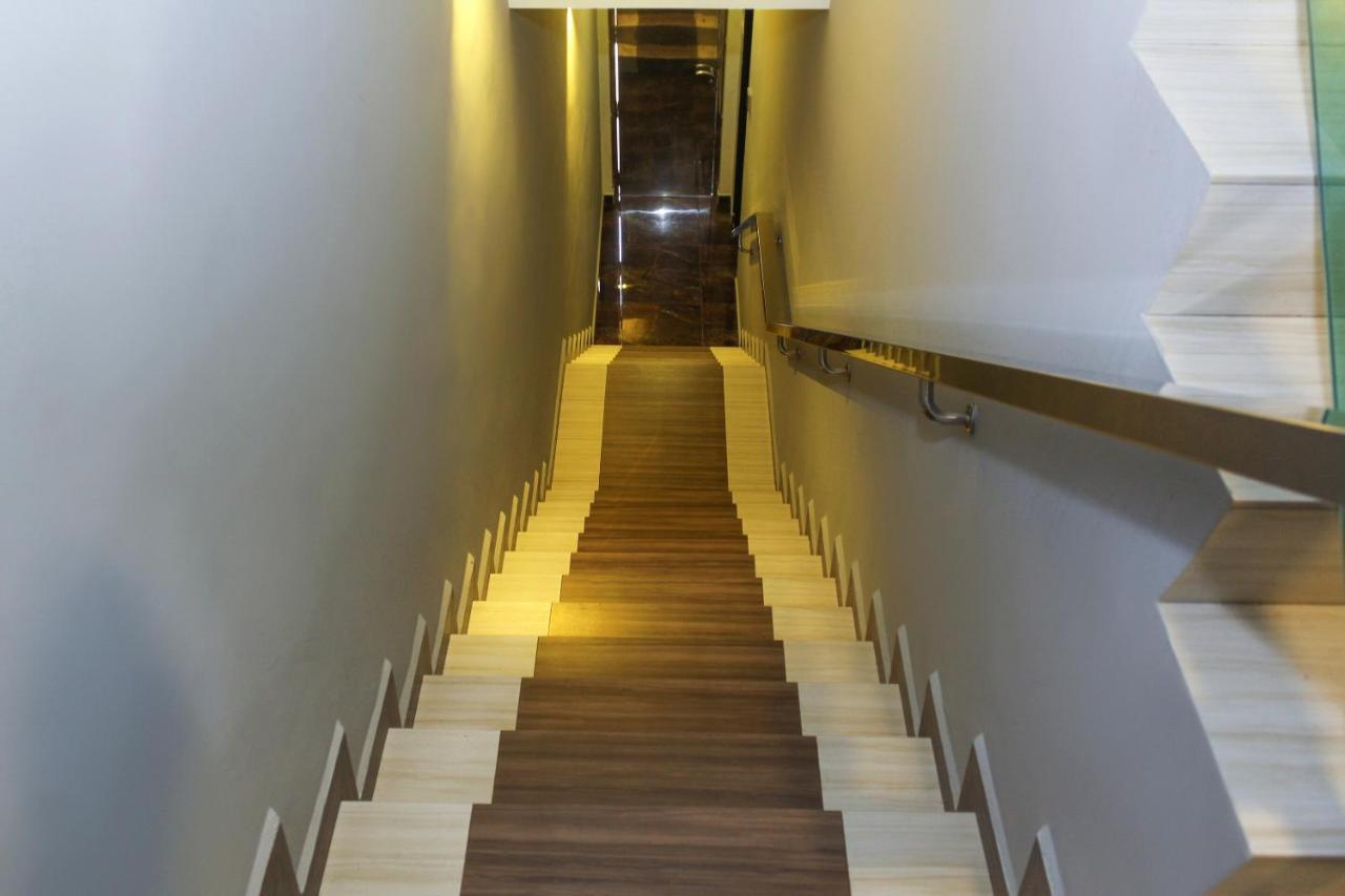 Oyo 90027 Happy Hotel Johor Bahru