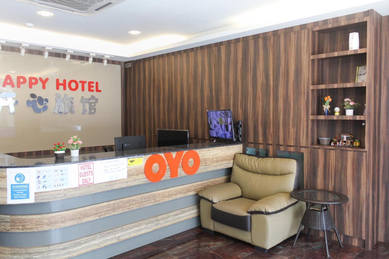 Oyo 90027 Happy Hotel 2*